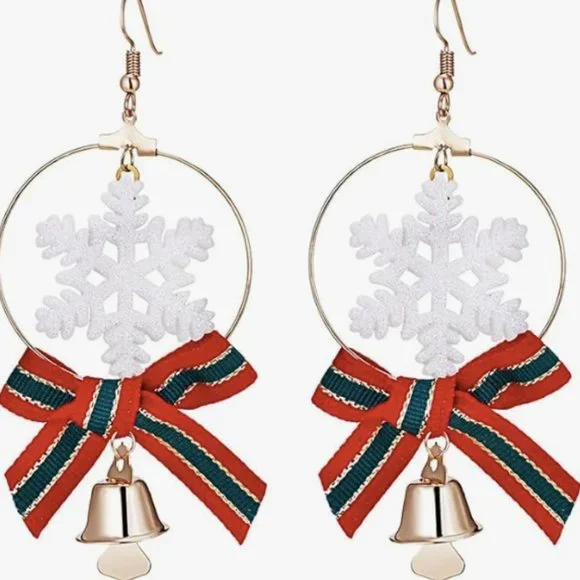 Christmas Snowflake Earrings - Picture 1 of 6